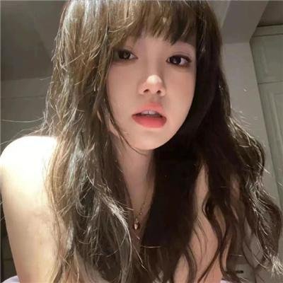 三块广告牌